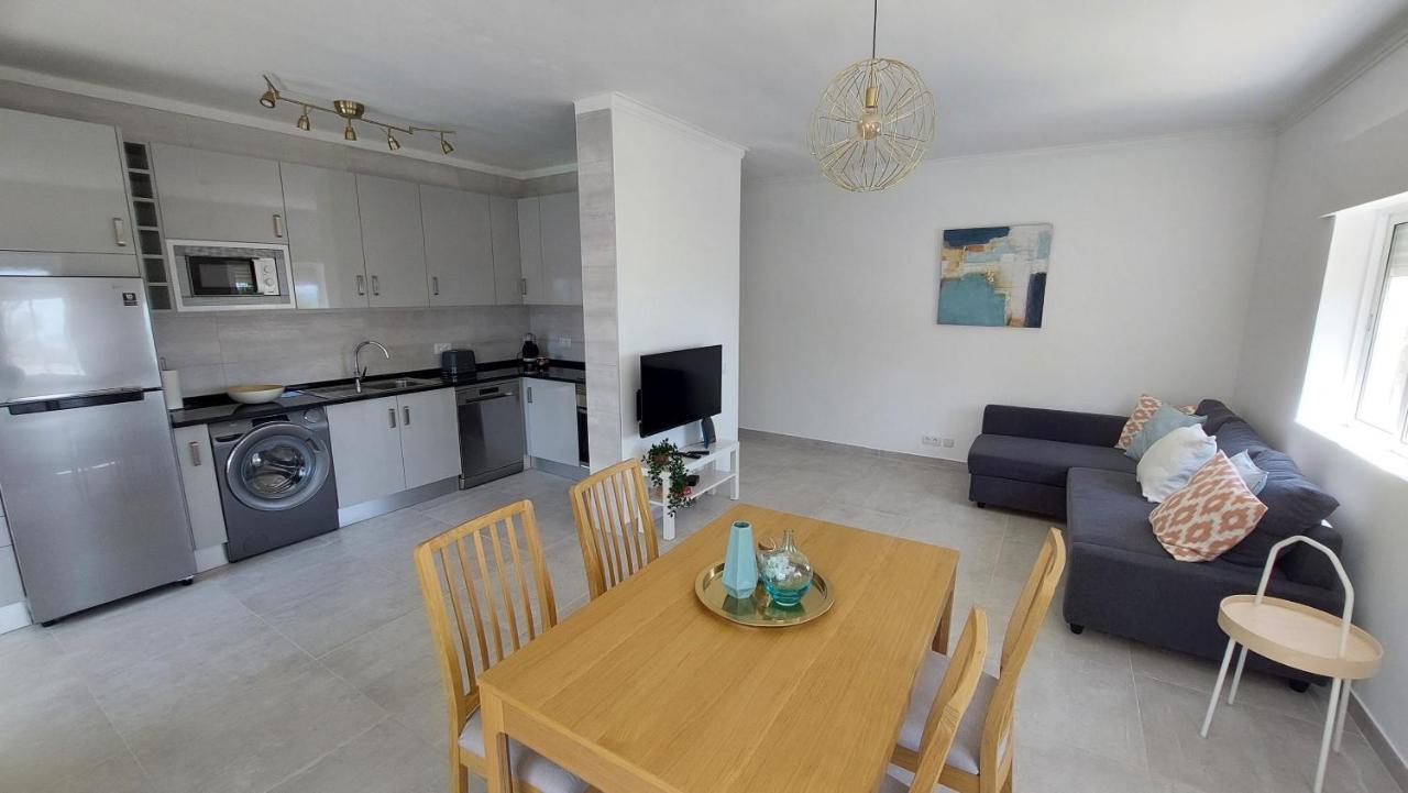 Apartamento Kelyfos Beach By Feriascomsol Quarteira Exteriör bild